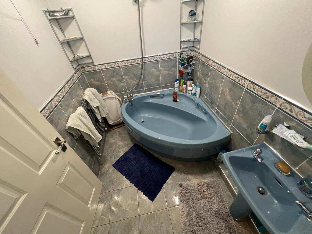 8 T202210270937.jpg