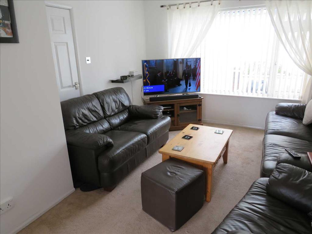 Shrewsbury Avenue, Torquay 3 bed end of terrace house for sale £180,000