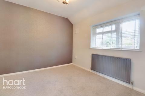 46 Stratton Road, Romford, RM3 9UD