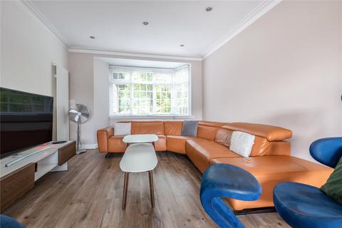 74 Linkside, London, N12 7LG