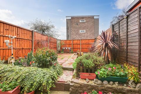 3 Jones Close, Southend-on-sea, SS2 6PF