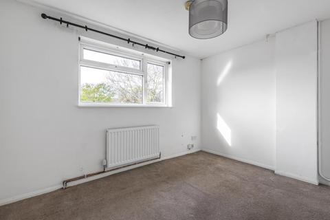 44 Hamble Drive, Aylesbury, HP21 8RZ