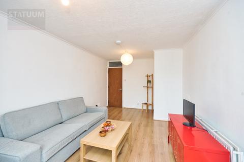 3 bedroom maisonette to rent, Old Ford Road, Bow, Victoria Park, London, E3