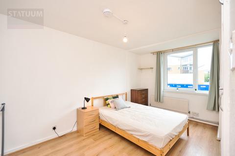 3 bedroom maisonette to rent, Old Ford Road, Bow, Victoria Park, London, E3