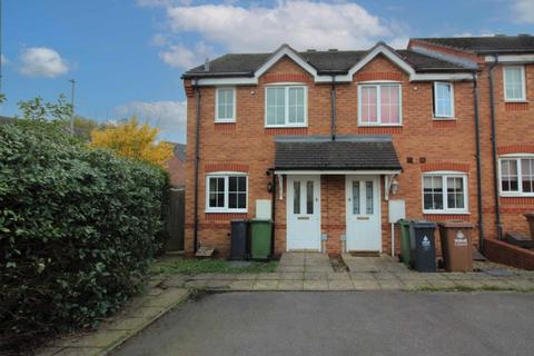 2 bedroom terraced house to rent, Squires Gate Road, Willenhall