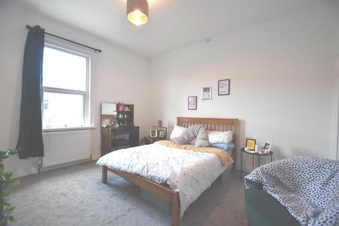 96 Pontefract Road, Featherstone, Pontefract, WF7 5AP