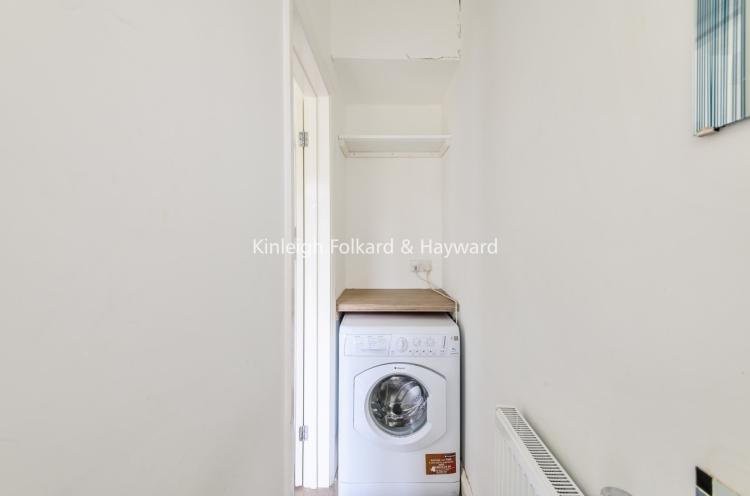 841bd1a3-5305-402...