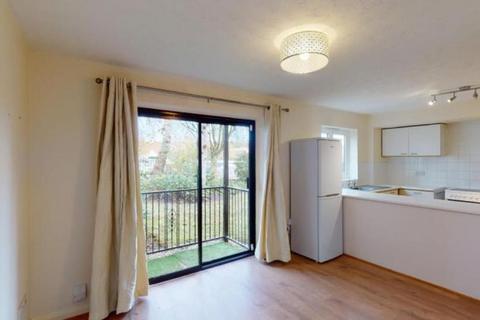 1 bedroom ground floor flat to rent, 12 Heron Wharf, Castle Marina, Nottingham , NG7 1GF