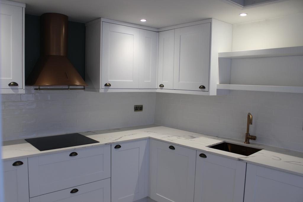 Integrated Kitchen Breakfast Room
