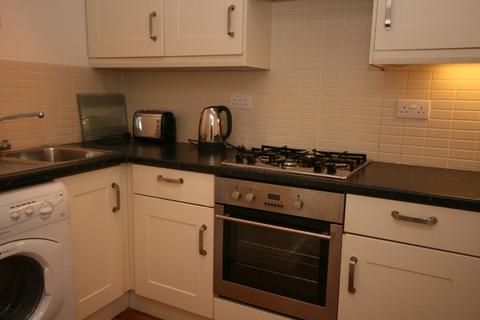 2 bedroom flat to rent, Oban Drive, North Kelvinside, Glasgow, G20
