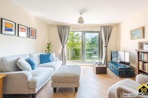 2 bedroom flat for sale, Fleming House, London, SW17