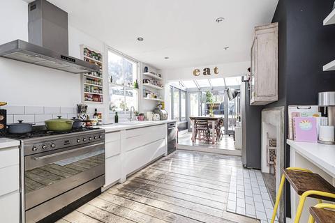 20 Thistlewaite Road, London, E5 0QQ