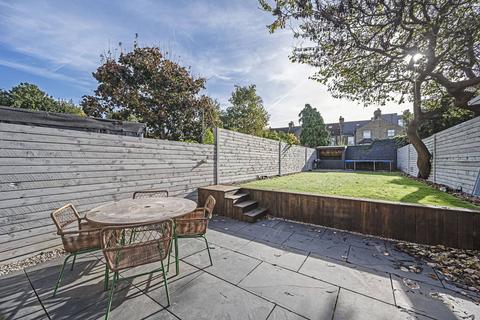 20 Thistlewaite Road, London, E5 0QQ