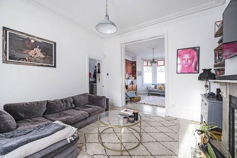 20 Thistlewaite Road, London, E5 0QQ