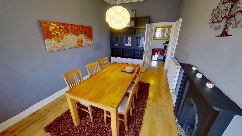 Apartment in Edinburgh - More
