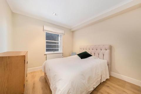 3 bedroom flat to rent - Tregunter Road, London, SW10