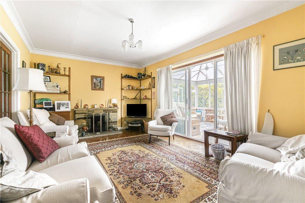 Simons Walk, Englefield Green, Egham... 4 bed detached house £900,000