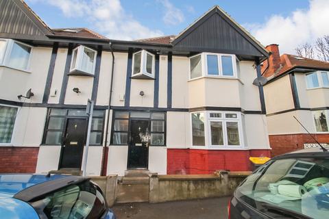 6 bedroom terraced house to rent, BILLS INCLUDED - Rokeby Gardens, Headingley, Leeds, LS6