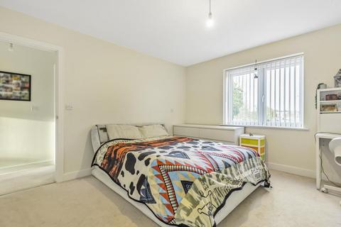 Flat 3, 3 Tidman Road, Reading, RG2 0DB