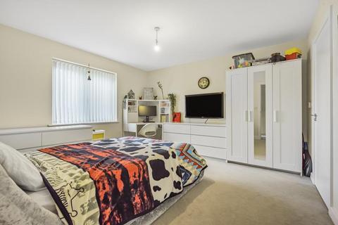 Flat 3, 3 Tidman Road, Reading, RG2 0DB