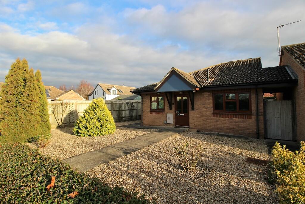 Metcalfe Lane, Over, Cambridge 2 bed detached bungalow for sale £187,500