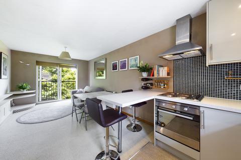 35 Blackthorn Close, Cambridge, CB4 1FZ