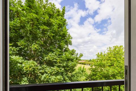 35 Blackthorn Close, Cambridge, CB4 1FZ