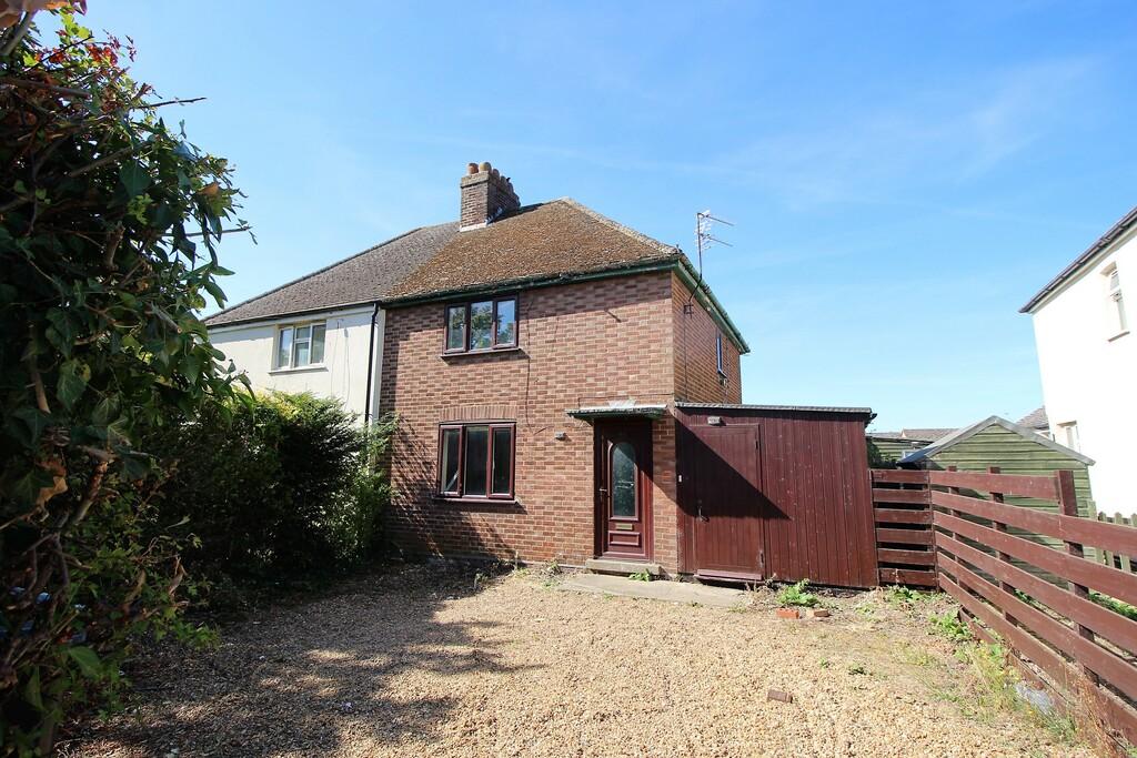 Rampton Road, Cottenham, Cambridge 3 bed semidetached house £300,000