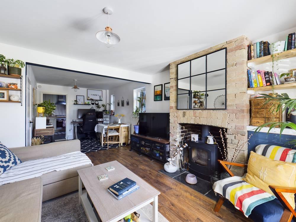 Rooks Street, Cottenham, Cambridge 2 bed semidetached house £305,000
