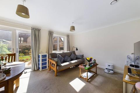 6 Squires Close, Chesterton, Cambridge, CB4 1DJ