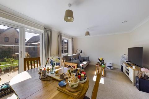 6 Squires Close, Chesterton, Cambridge, CB4 1DJ