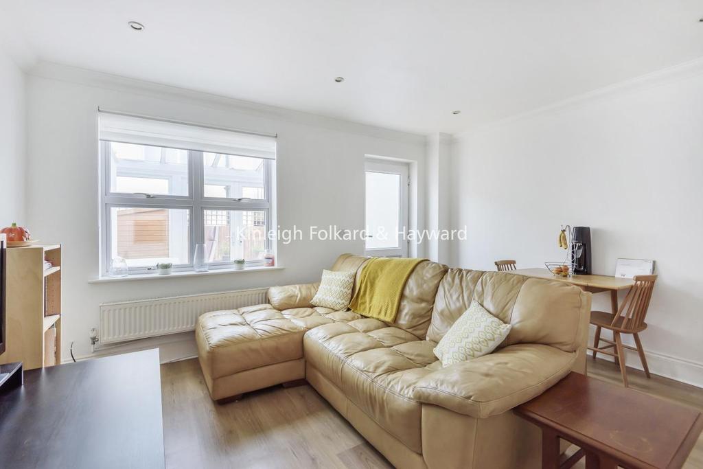 Kent Road, West Wickham 3 bed terraced house £550,000