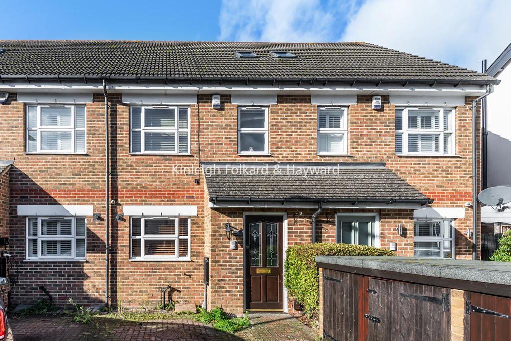Kent Road, West Wickham 3 bed terraced house £550,000