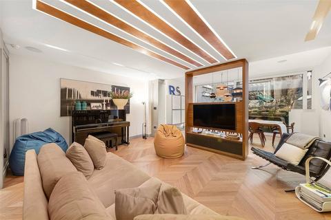 4 bedroom house to rent, Vicarage Gate, Kensington, London