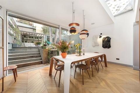 undefined, Vicarage Gate, Kensington, London