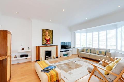 2 bedroom flat for sale - Belsize Court, Wedderburn Road, London, NW3