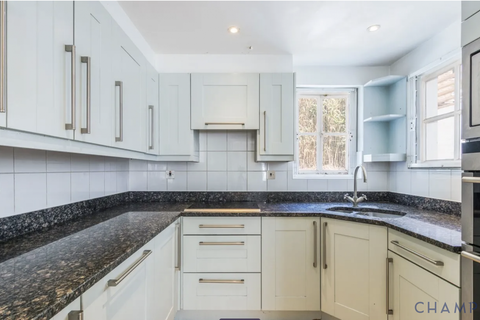 3 bedroom terraced house to rent - Raynham Road, W6 0HY
