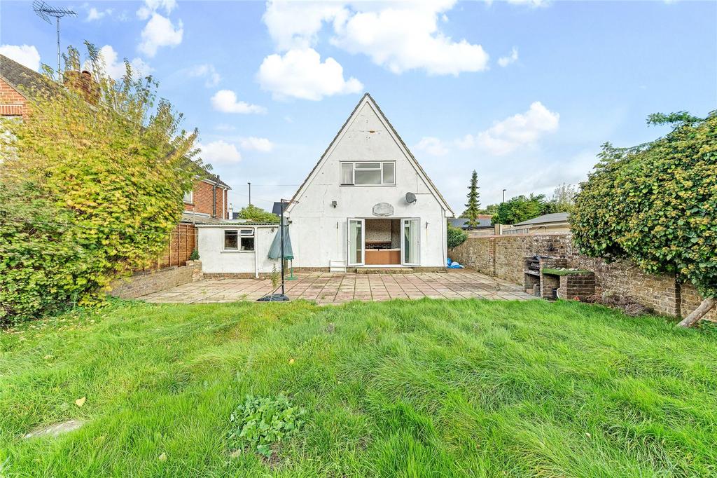 Leylands Road, Burgess Hill, West Sussex, RH15 3 bed detached house for