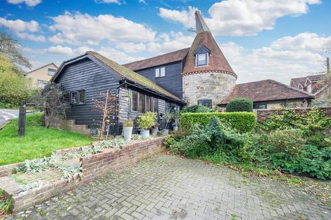 4 bedroom detached house for sale - Criers Farm Oast House, Criers Lane, Five Ashes, Mayfield