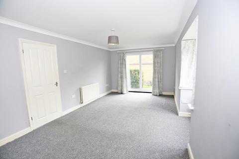 2 bedroom flat to rent, Cardington Court, Acle, Norwich, NR13