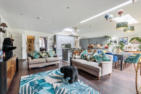 303 Ivydale Road, London, SE15 3DZ