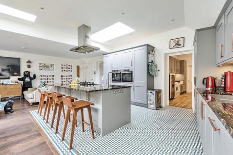303 Ivydale Road, London, SE15 3DZ