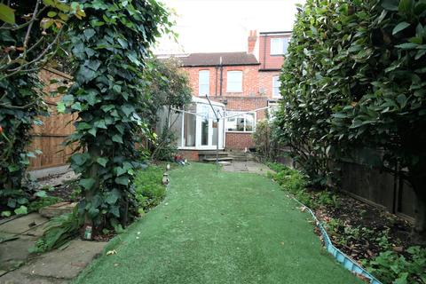 4 Curzon Road, London, W5 1NF