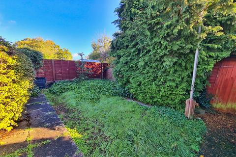 14 Barnsfield Crescent, Totton, Southampton, SO40 8BW