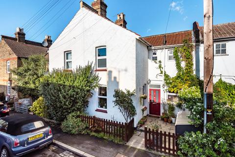 28 Gowland Place, Beckenham, BR3 4HS