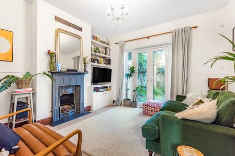 28 Gowland Place, Beckenham, BR3 4HS