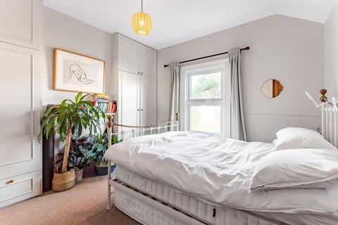 28 Gowland Place, Beckenham, BR3 4HS