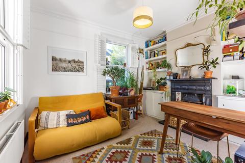 28 Gowland Place, Beckenham, BR3 4HS