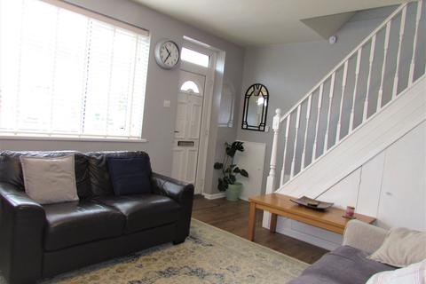 2 bedroom semi-detached house for sale - Dorac Avenue, Cheadle, SK8