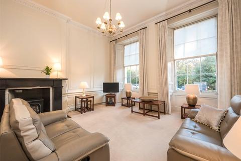 2 bedroom flat to rent, Heriot Row, Edinburgh, EH3